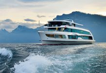 Mit wenig Treibstoff über den See