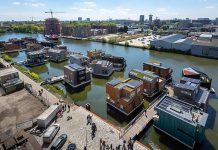 Die Wassersiedlung im Norden von Amsterdam ist seit September 2019 komplett. Foto: Isabel Nabuurs