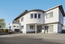 Die Wärmepumpe Belaria pro auf das natürliche und umweltschonende Kältemittel Propan. Foto Hoval Schweiz AG