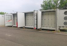 CKW und Axpo realisieren 2021 in Rathausen/LU ein Batteriespeichersystem mit einer schweizweit einzigartigen Anwendungskombination. Das System leistet einen Beitrag zur Netzstabilität. Foto: CKW