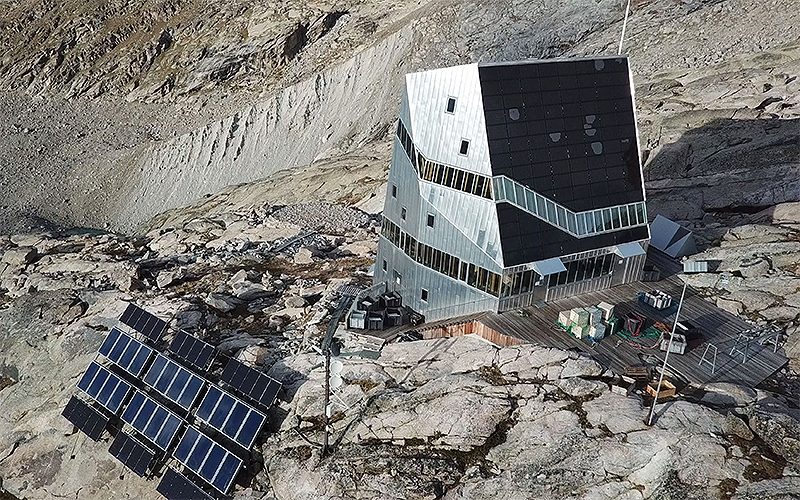 Monte-Rosa-Hütte mit neuer Batterie - www.gebaeudetechnik-news.ch