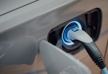 Ich tanke Strom www.ich-tanke-strom.ch/kennzahlen zeigt die Entwicklung der öffentlichen Ladeinfrastruktur für Elektroautos in der Schweiz. Foto: Chuttersnap/Unsplash