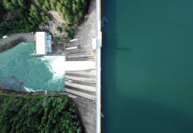 76 Prozent des Stroms aus Schweizer Steckdosen stammten 2020 aus erneuerbaren Energien. Foto: Dan Meyers/Unsplash