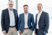 Rudolf Lanter mit seinem operativen Nachfolger Reto Ammann und Group-CEO Patrik Lanter (von links). Foto: zvg