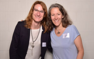 Zwei der Referentinnen: Maike Scherrer, ZHAW, (links) und Katrin Blattner-Kempin, Belimo Automation AG. Foto: zvg