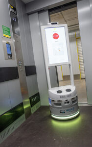 Zebrabox bietet in Winterthur auf sechs Geschossen mehr als 500 Lagerräume. Für Mobilität sorgen zwei KONE-Aufzüge mit Anbindung an die Cloud. So können die Aufzüge und der Serviceroboter miteinander kommunizieren. Foto: KONE / Remy Steiner