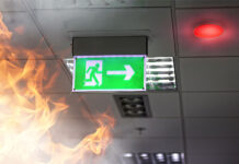 Siemens stellt digitalisierte Ansaugrauchmelder (ASD+) für grosse Überwachungsbereiche vor. Foto: AdobeStock