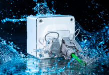 Zu R&Ms Netzwerklösungen für extreme Einsatzbedingungen zählen die IP67-Dosen. Foto: R&M