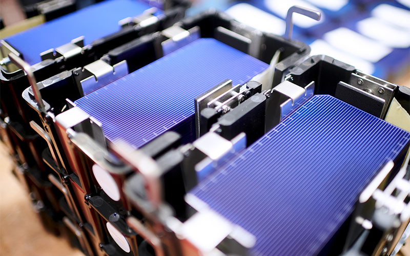 Solarzellen aus Thalheim zum Einbringen in die Modulfertigung. Foto: Meyer Burger