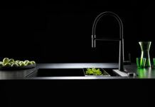 Die Icon Semi-Pro von Franke, eine hochwertige Premium-Armatur aus der Icon Produktreihe, brilliert mit ihrem mattschwarzen Finish und ihrem Design. Foto: Franke