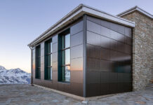 Die Megaslate Fassade auf dem Gornergrat. Foto: Swissolar