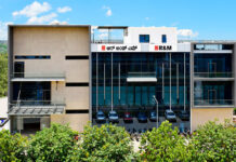 R&M India hat in Bagaluru im Norden von Bangalore ein neues Werk für die Fertigung von Fiberoptik-Produkten in Betrieb genommen. Foto: R&M