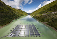 Solarpark auf einem Stausee in Bourg-Saint-Pierre. Foto: Romande Energie/Valentin Flauraud