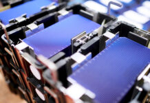 Solarzellen aus Thalheim zum Einbringen in die Modulfertigung. Foto: Meyer Burger