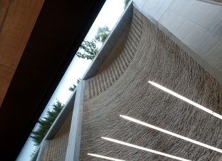 ETH Forschungsgebäude GLC und Sporthallenprovisorium im Gloriarank. Foto: Manuel Pestalozzi