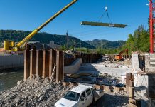 Beim Kraftwerk Emmenweid investiert CKW mit der umfassenden Modernisierung gezielt in eine sichere, nachhaltige Energieversorgung und verbesserte die Fischgängigkeit. Foto: CKW