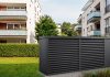 Die Luft/Wasser-Wärmepumpe Belaria pro (40,50) wird allen Anforderungen der Energiewende im Wohnbau gerecht. Foto: Hoval