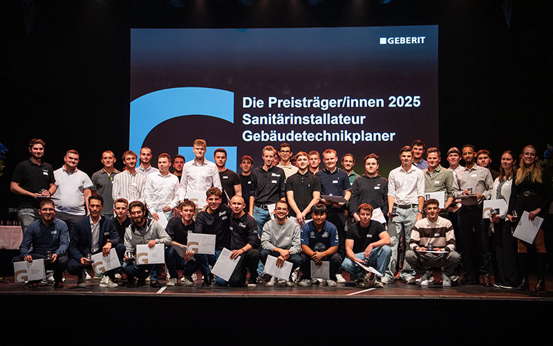 Die Preisträger in der Kategorie «Sanitärinstallateur Gebäudetechnikplaner».