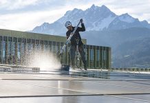 Reinigung Swisspoarena. Foto: BE Netz AG