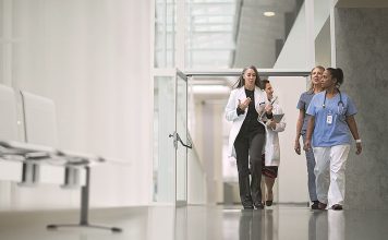 Dormakaba sichert sich Aufträge und stärkt Position im Gesundheitswesen. Foto: zvg