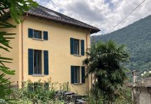 Im Valle di Blenio, einem Tessiner Tal, ist ein Haus im Ortskern aus dem Jahr 1909 entsprechend den aktuell geltenden Normen renoviert worden. Foto: Studio MHA