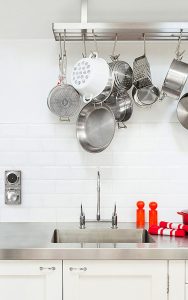 Feller «Element» verbindet robustes Industriedesign mit technischer Präzision und vielseitigen Einsatzmöglichkeiten im Innen- und Aussenbereich. Foto: Feller AG