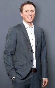 Martin Everts wird ab Oktober 2026 neuer CEO von IWB. Foto: Sara Keller/Bearbeitung IWB