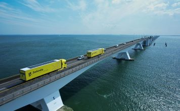 Solarzellen auf Fahrzeugen könnten Strombedarf senken Insbesondere Lieferwagen, Lkw und Anhänger verfügen über viel Dachfläche und ver-brauchen gleichzeitig viel Energie für Kühlung, Heizung und Hilfsaggregate. Integrierte Solar-module kann für eine größere Reichweite, einen geringeren Dieselverbrauch und niedrigere Be-triebskosten sorgen. Foto: IM Efficiency