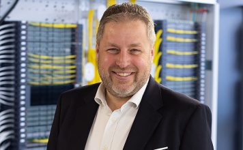 R&M stärkt Produktmanagement und Marketing R&M hat Hannes Grubinger zum Chief Product & Marketing Officer und Mitglied der Geschäftsleitung ernannt. Foto: R&M