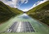 Boom bei Batteriespeichern, Rückgang bei PV-Modulen Solarpark auf einem Stausee inBoourg-Saint-Pierre. Foto: Romande Energie/Valentin Flauraud