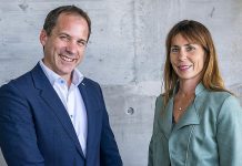 HSLU und CSEM mit neuer Professur für Robotik und KI Vincent Revol (Vizepräsident Industry 4.0 and Life Sciences und Mitglied der Geschäftsleitung von CSEM) und Sarah Hauser (Direktorin Departement Informatik der HSLU). Foto: CSEM