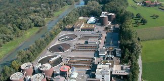 Wenig Mikroplastik aus Kläranlagen Der grösste Teil des Mikroplastiks im Abwasser wird in den Kläranlagen zurückgehalten und mit dem Klärschlamm verbrannt. Nur ein kleiner Teil gelangt aus den Kläranlagen in die Gewässer. Foto: Eawag