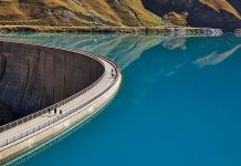 Axpo veröffentlicht White Paper zu Wasserkraftkonzessionen • Fast 60 Prozent der inländischen Stromproduktion stammen aus Wasserkraft. Sie ist damit zentral für die Versorgungssicherheit der Schweiz. Foto: Gabor Koszegi/Unsplash